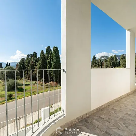 Modern & Bright 2br Retreat With Balcony *