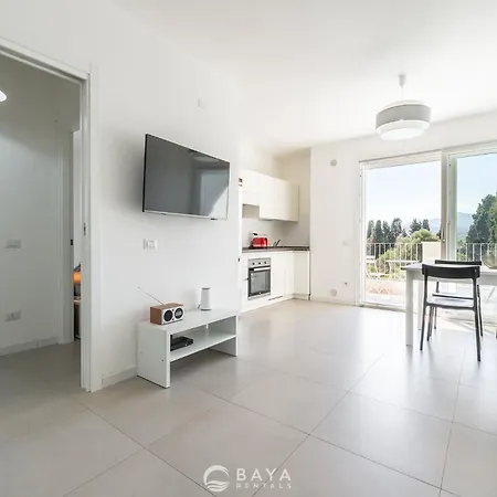 Daire Modern & Bright 2br Retreat With Balcony Capoterra