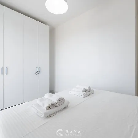 Modern & Bright 2br Retreat With Balcony شقة كابوتيرا